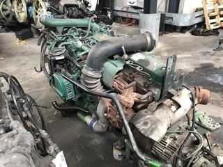Volvo N/A 2001 - FM7 290 EURO 2 MOTOR imagem 4