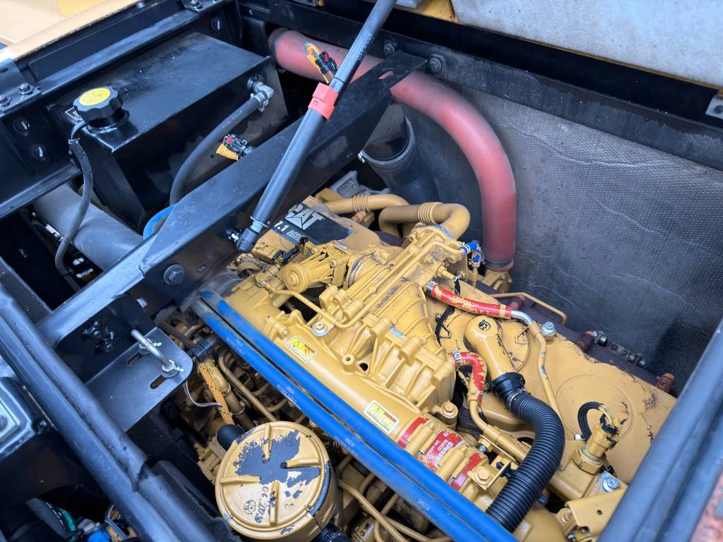 Cat 2015 - M318F afbeelding 41
