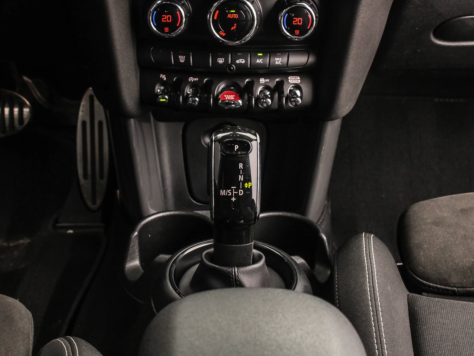 MINI Cooper 2019 - 136PK Automaat John Cooper Works obrázek 9