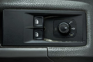 Volkswagen Crafter 2018 - 35 2.0 TDI L3H2 Highline | 141 PK | 4-Motion | Camera | Navi | Cruise | Airco obrazek 24