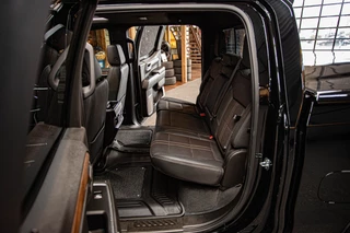 Chevrolet Silverado 2024 - High Country 6.2 V8 image 30