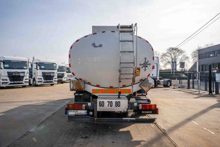 Renault N/A 2004 - PREMIUM 270 + 12000L + 3 COMP image 4