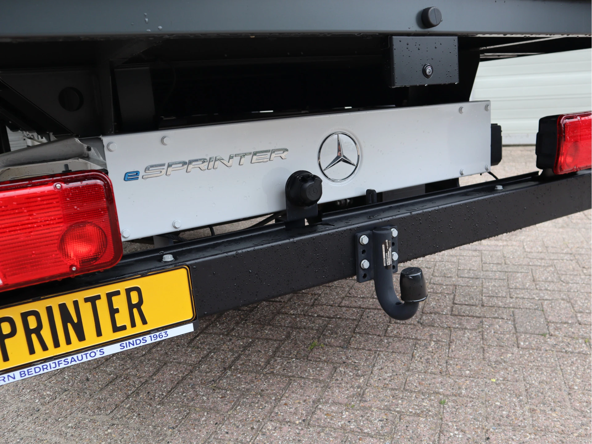 Mercedes-Benz eSprinter 2025 - 320 81kWh L3 Open Laadbak 430 cm - Select - MBUX - Camera afbeelding 20