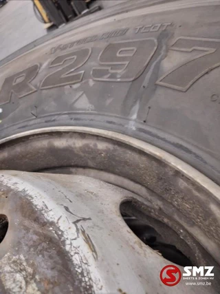 Bridgestone N/A - Occ vrachtwagenband Bridgestone R297 315/80R22.5 image 4