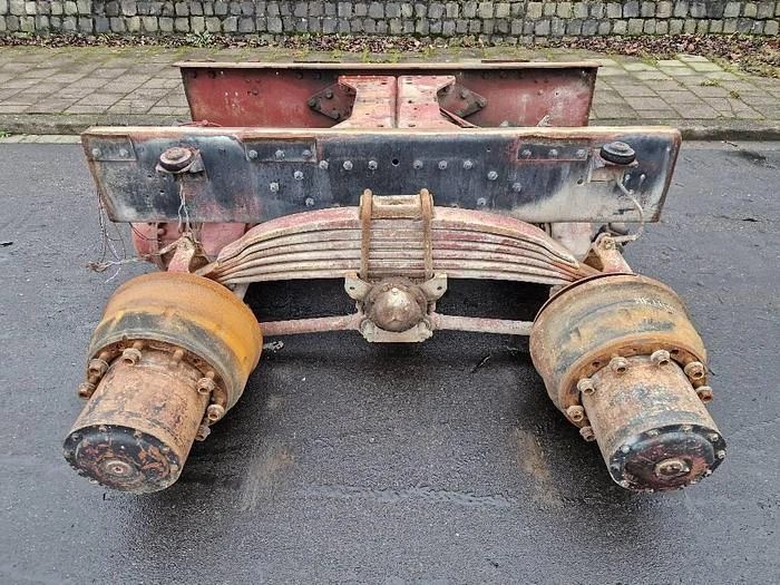 Axles Tandem axle 1993 image 1