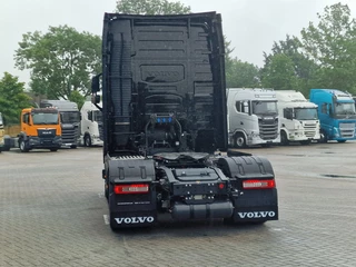Volvo FH 2026 - 13.540 Aero Globetrotter XL 4x2 - New - Full spec - Retarder - I parkcool - Full air image 5