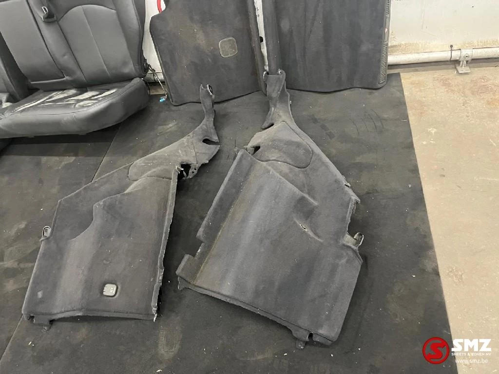 Mercedes-Benz 2005 - Occ set interieur met zetels W211SW Mercedes Bild 6