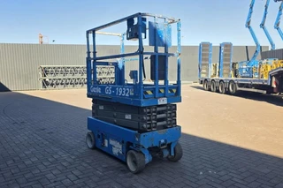 Genie 2010 - GS1932 Electric, Working Height 7.8 m, 227kg Capac image 2 miniature