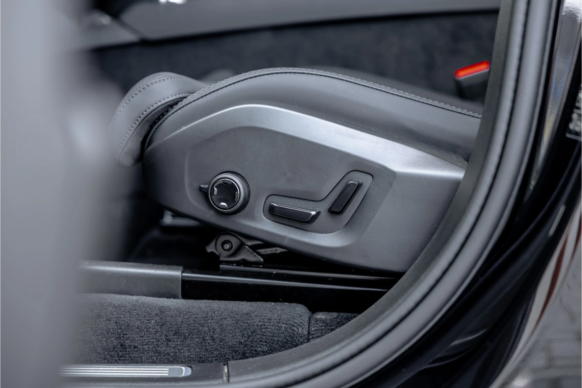Volvo XC90 2025 - 2.0 T8 Plug-in hybrid AWD Plus Bright afbeelding 20