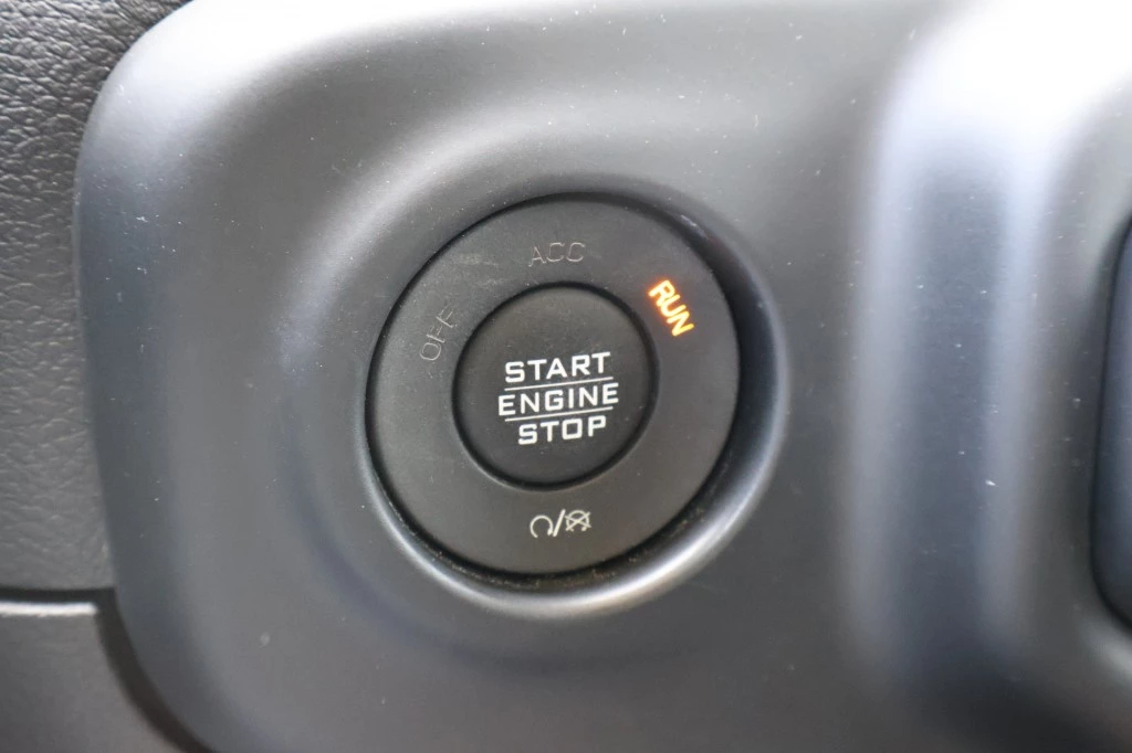 Jeep Wrangler 2018 - 2.0T SAHARA 4x4 Automaat / Leder / 1e Eigenaar afbeelding 18