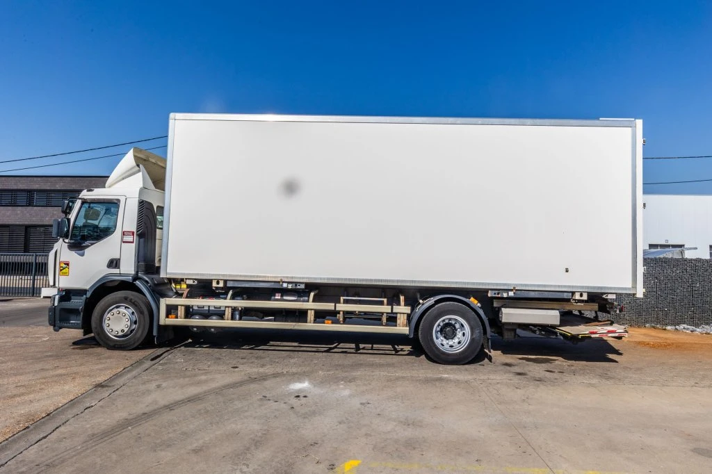 Renault 19 2016 - D19 WIDE 320+HAYON BAR 2 T. Bild 2