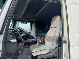 Volvo FH 2004 - 460 EURO 3 obrazek 8