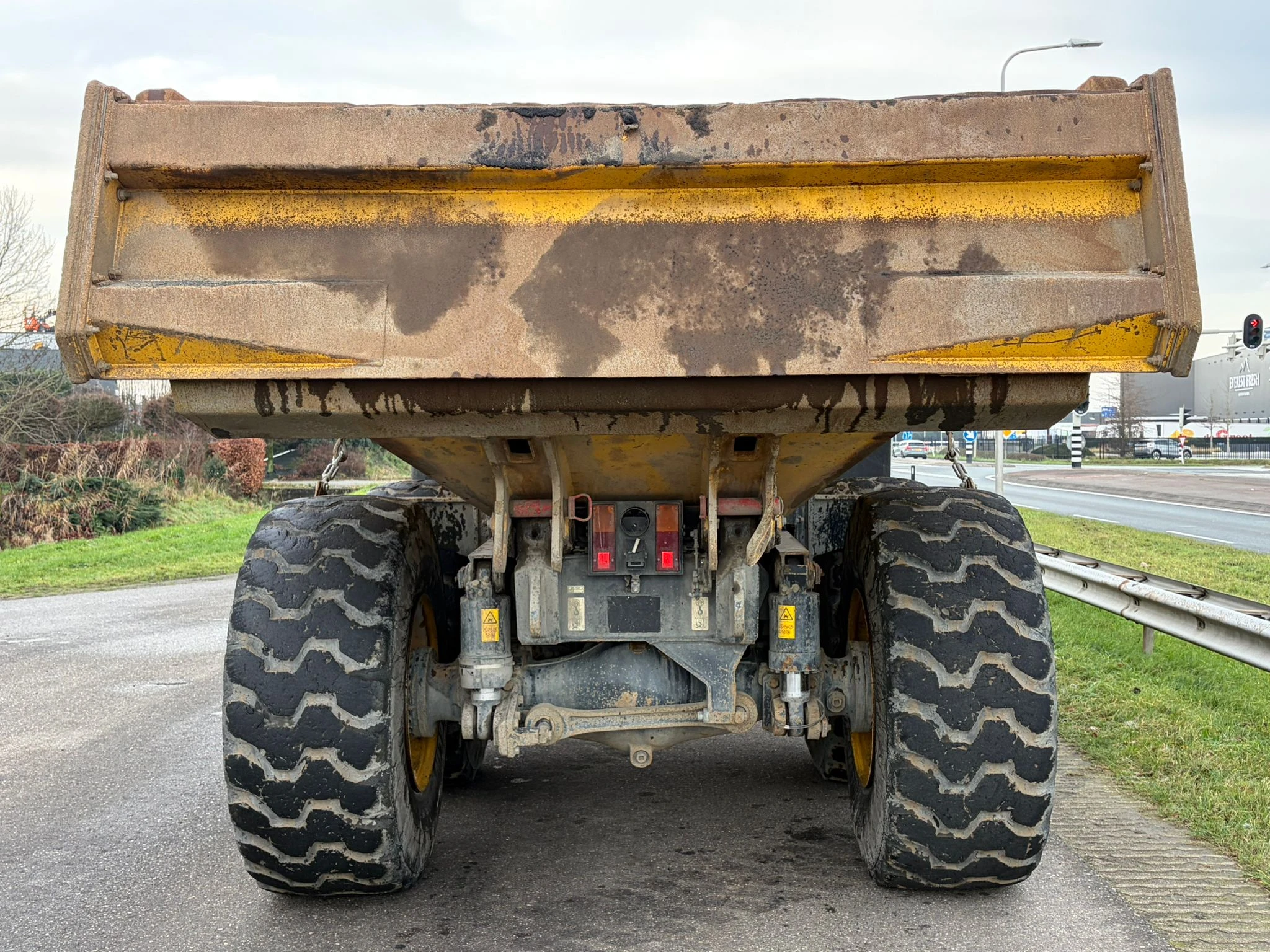 Komatsu HM300-3 2015 immagine 5