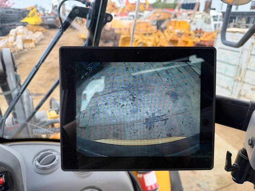 Volvo 2017 - L220H ( PERFECT CONDITION ) afbeelding 16