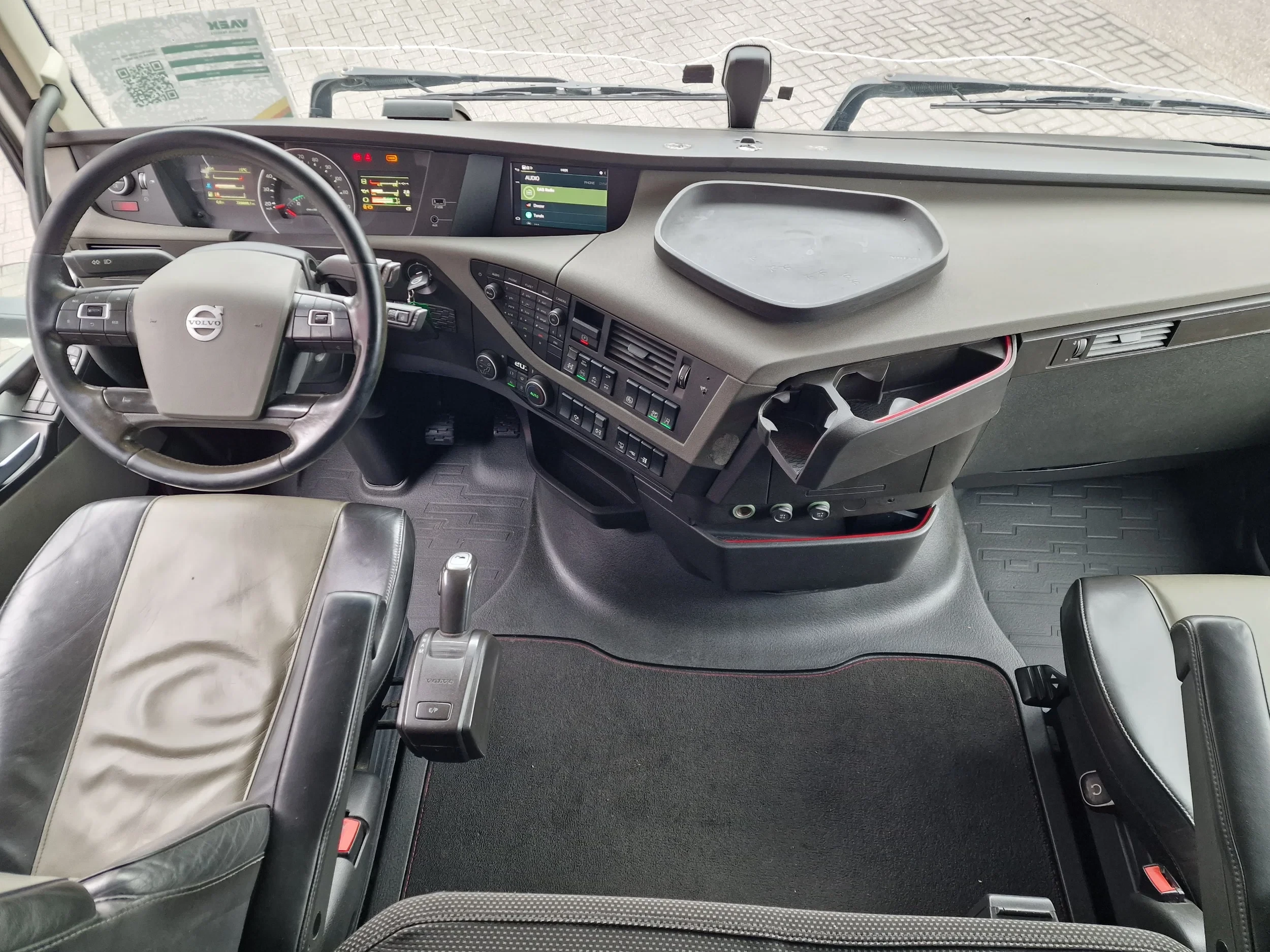 Volvo FH 2018 - 13.540 Globetrotter 6x4 Lift axle - PTO/Hydraulic - 3.20 WB obrázek 13
