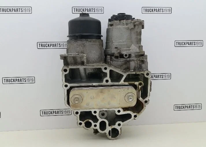 MAN - Engines & Parts Olie module Bild 1