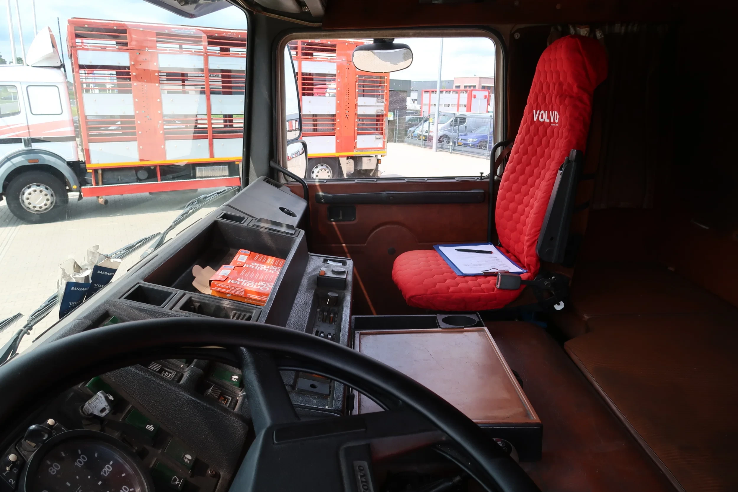 Volvo F 12.360 1985 - F 12.360 6x2 afbeelding 9