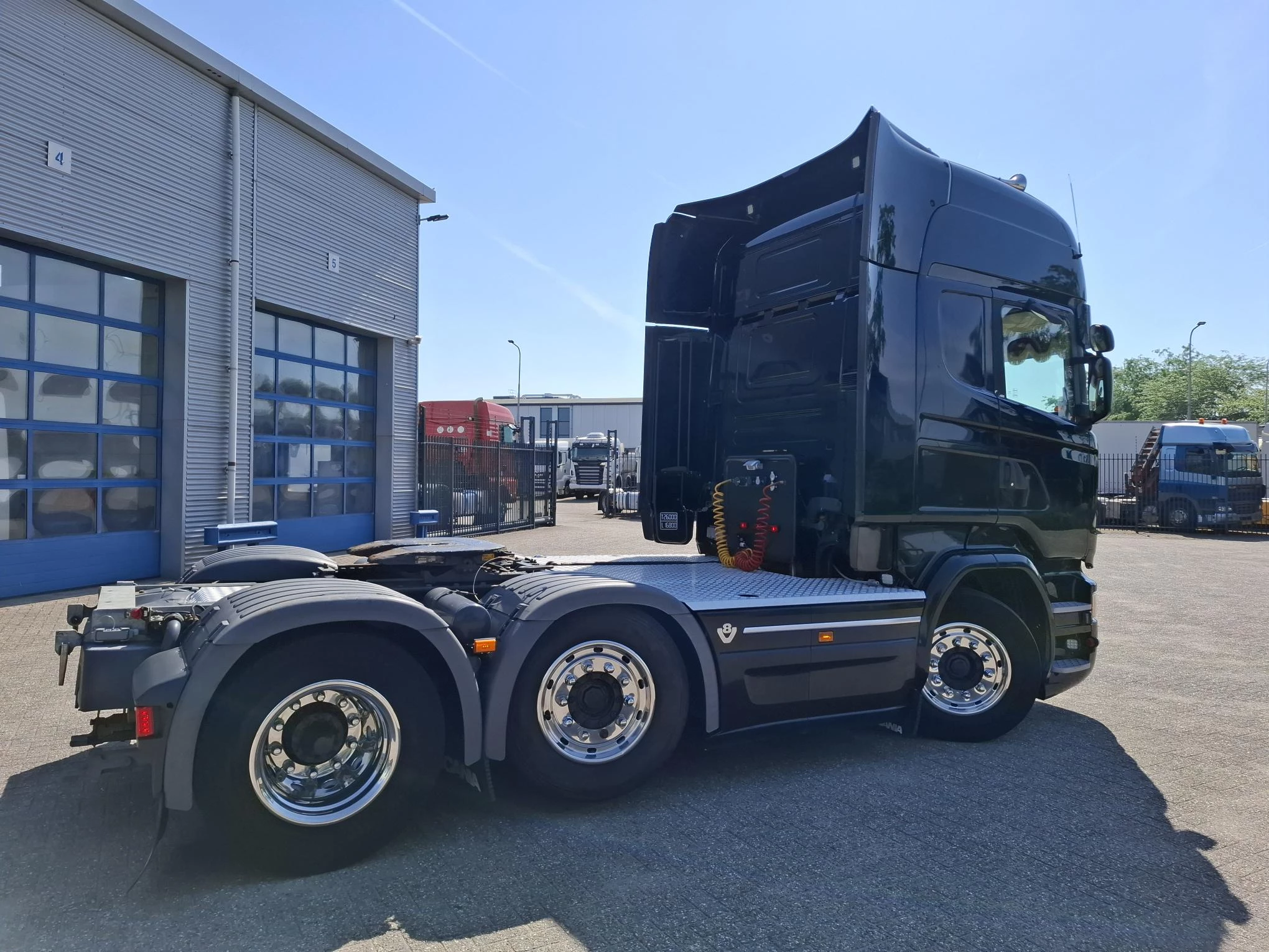 Scania R 2014 - R580 V8 / NL TRUCK / RETARDER / DOUBLE TANK / LIFT+LENKACHSE / TUV:09-09-2026 / LEATHER / XENON / FRIDGE / AUTOMATIC / EURO-6 / 2014 imagen 5