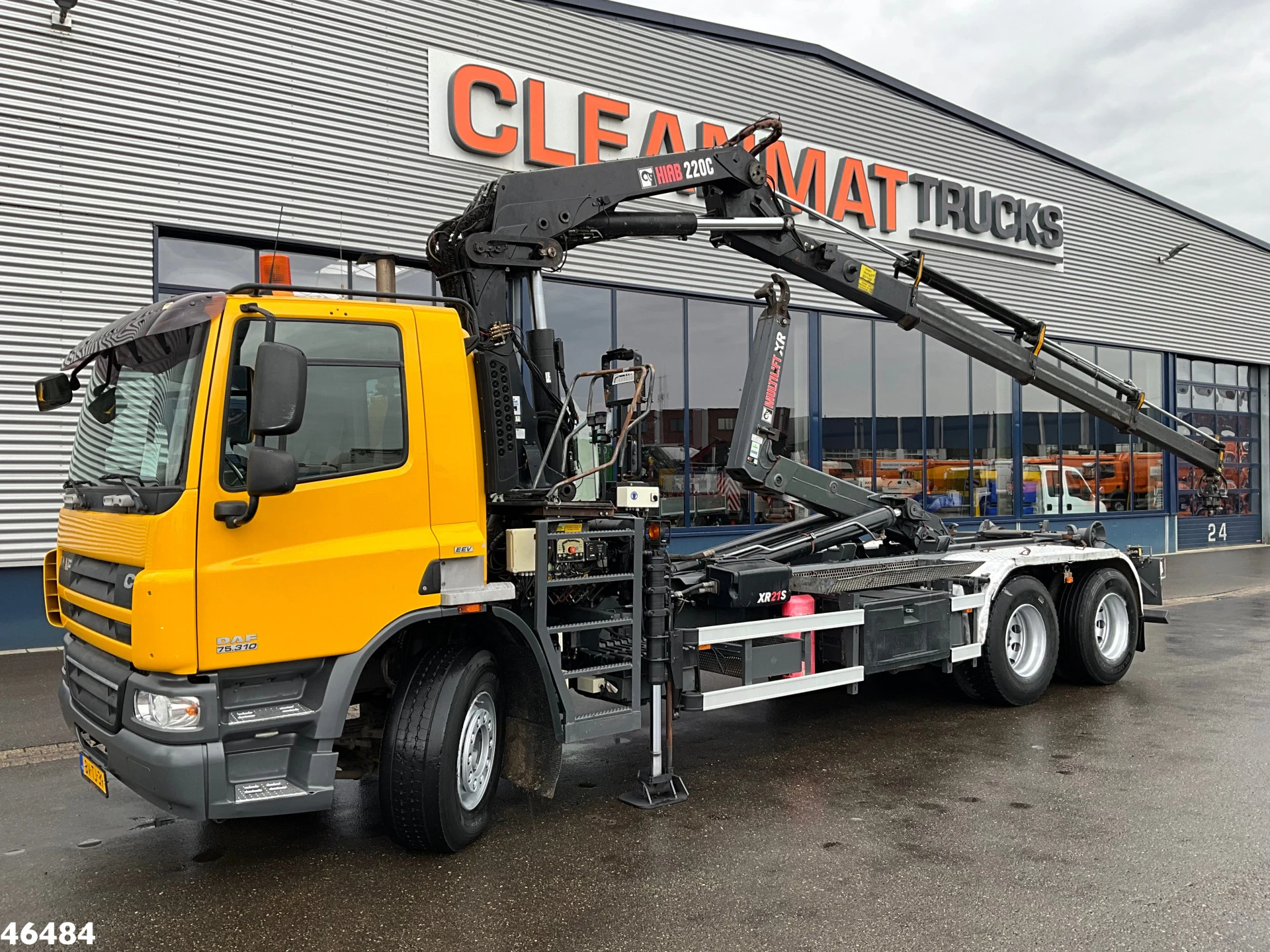 DAF FAS 75 CF 310 Hiab 22 Tonmeter laadkraan 2009 afbeelding 1