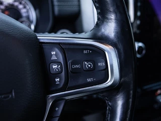 Dodge Ram 1500 2020 - 5.7 V8 4x4 Crew Cab Laramie Night image 17