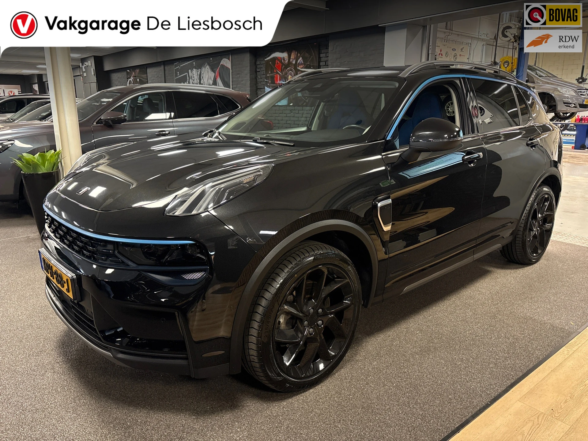 Lynk & Co 01 2022 - 1.5/pano/navi/camera/infinity/memory/elec klep/apple carplay afbeelding 1