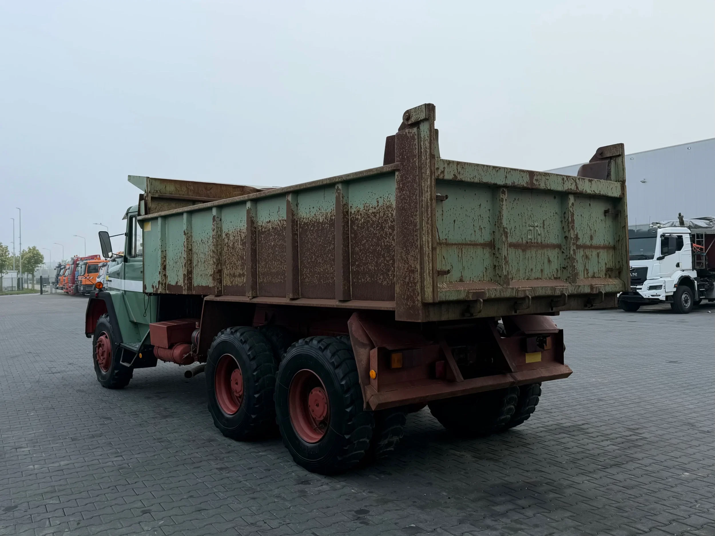 Iveco 260-26 1985 - 6x4 / Watercooled / ATM Kipper / Original 23.236Km !!!!! изображение 3