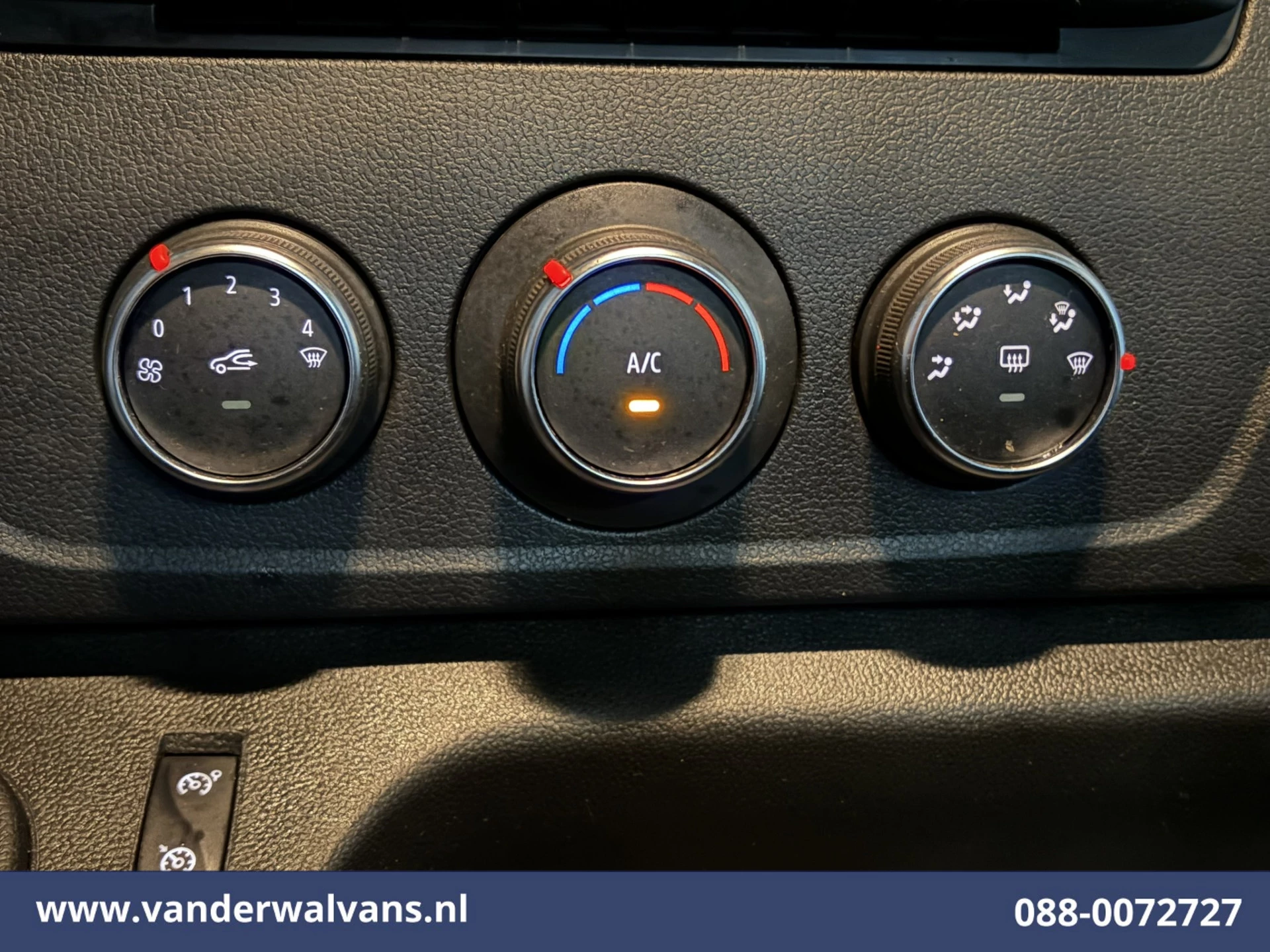 Renault Master 2023 - 2.0 dCi Pick Up Open Laadbak Dubbel Lucht Euro6 Airco | Cruisecontrol | LED | Leder| 3500kg Trekvermogen image 5