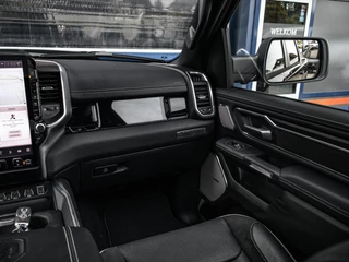 Dodge Ram 1500 2024 - Laramie Premium obrazek 18