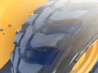 Cat N/A 2017 - 908M | NEW TYRES obrazek 10