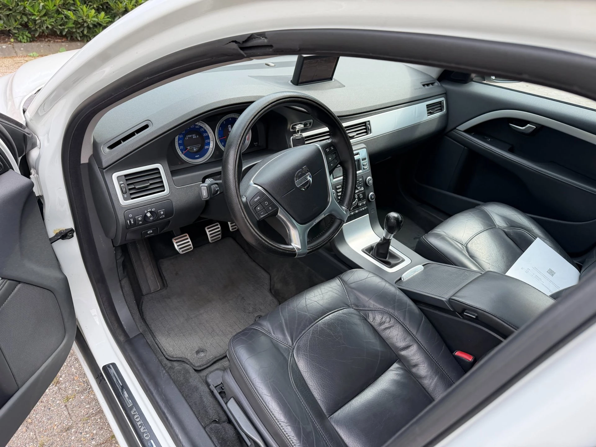 Volvo V70 2011 - 2.0T R-Edition leder int,navi ,trekhaak,apk afbeelding 7