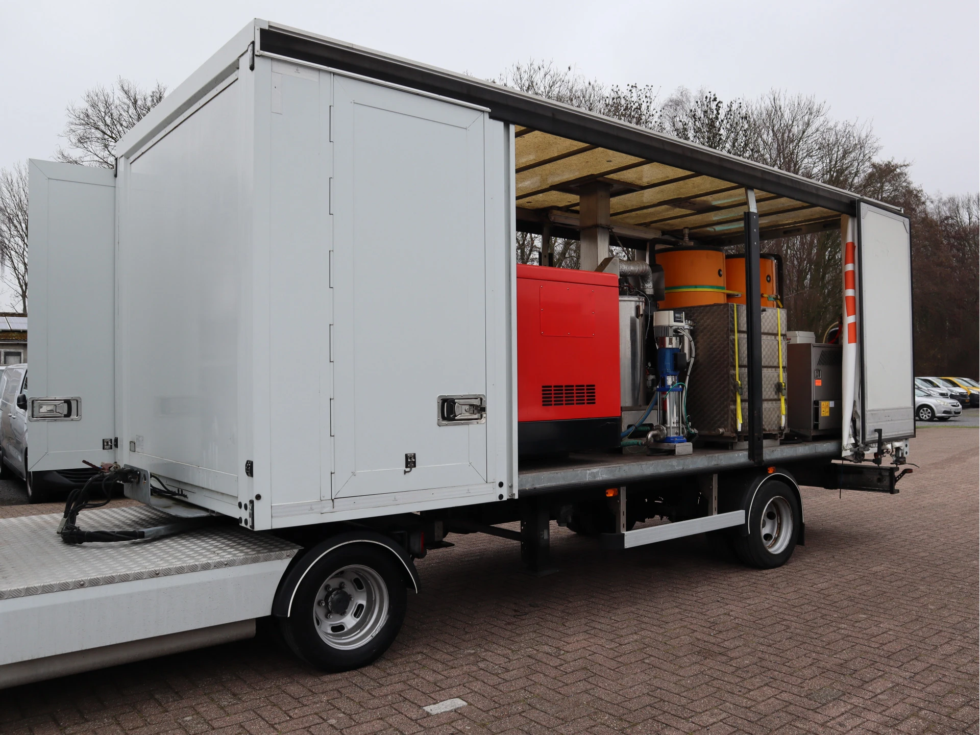 Bunk BU 7000 2012 - 7m + Aggregaat - Compleet ingericht - Desinfectie Trailer afbeelding 22