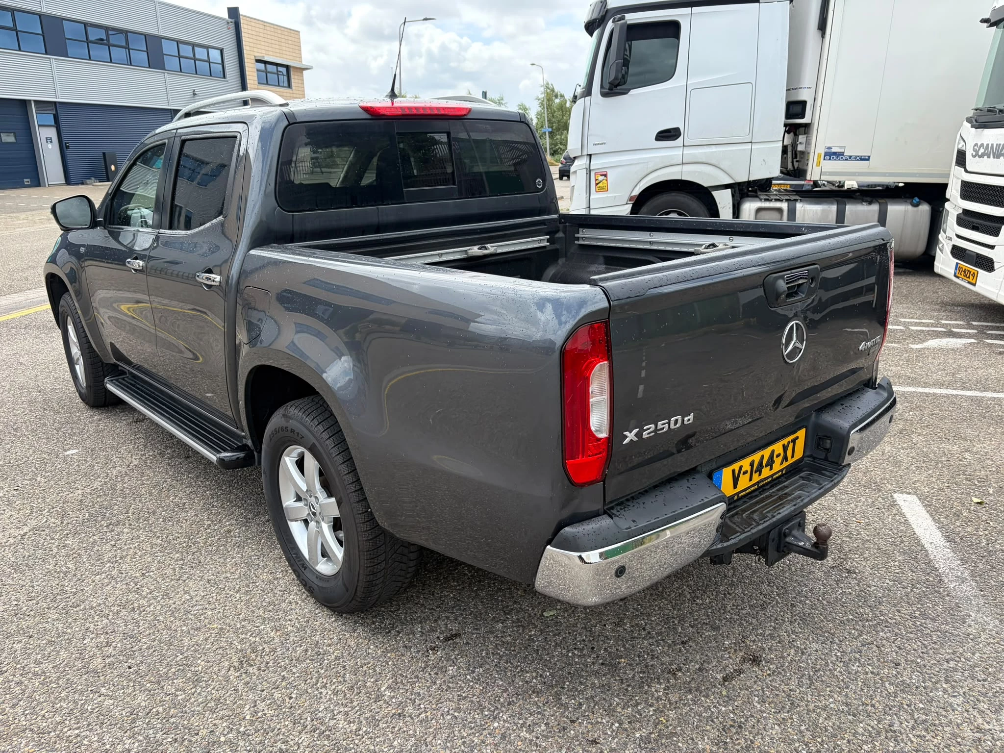 Mercedes-Benz X-Class 2018 - 250D 4 Matic Automaat Airco Navi Cruisecontrol Trekhaak 3500KG GRIJS KENTEKEN Euro 6 Bild 28