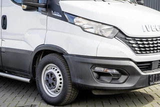 Iveco Daily 2021 - **35S14V 2.3 L2H2 | Automaat | Euro 6 | Cruise | Climate | 3500 KG Trekgewicht | Trekhaak** obrazek 21