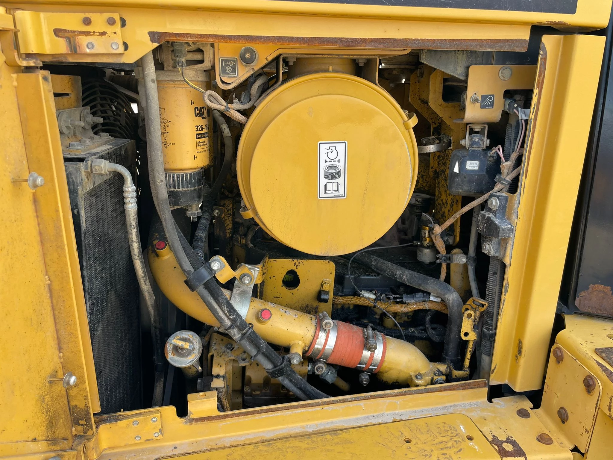 Caterpillar D6TLGP 2011 obrázek 27