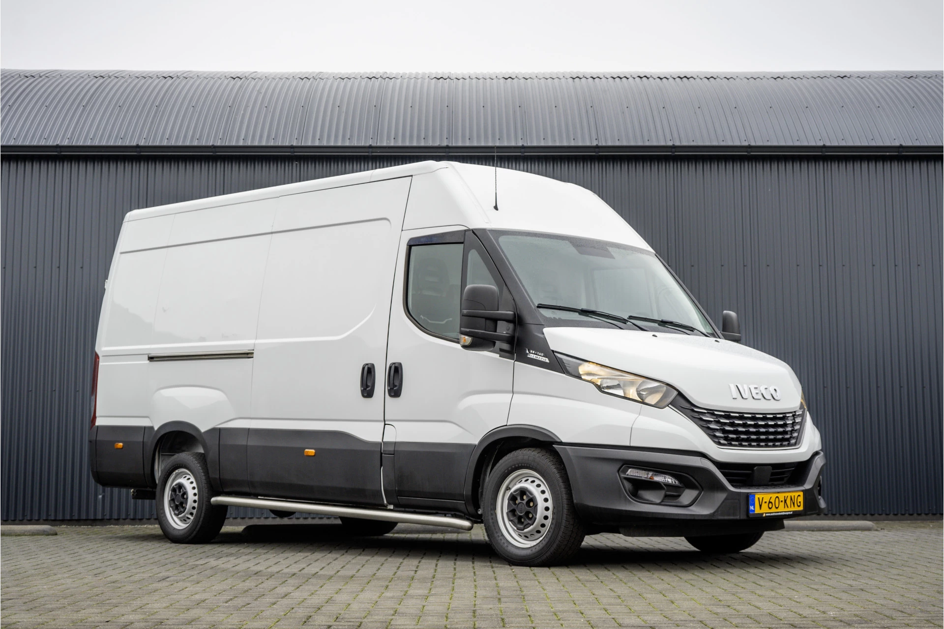 Iveco Daily 2021 - **35S14V 2.3 L2H2 | Automaat | Euro 6 | Cruise | Climate | 3500 KG Trekgewicht | Trekhaak** image 4