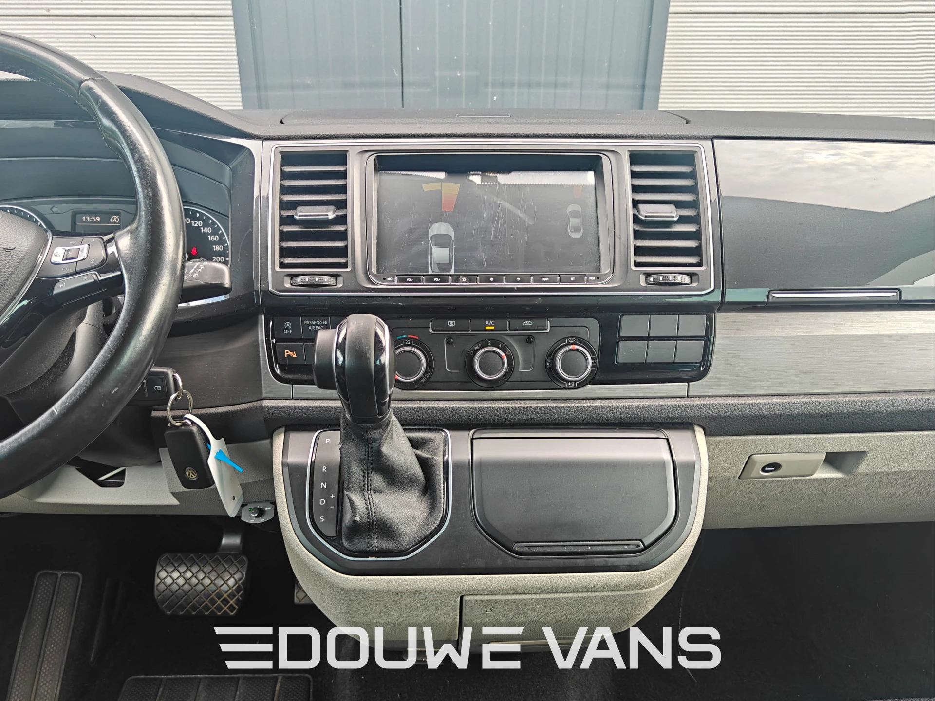Volkswagen Transporter 2016 - 2.0 TDI Dubbel Cabine 5 Persoons Airco LED afbeelding 15