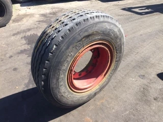 Diverse N/A - SEMPERIT TRAILER-STEEL 365/80R22.5 obrazek 1