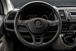 Volkswagen Transporter 2019 - T6 Kombi **2.0TDI L2H1 | 9-Persoons | Incl. btw en bpm | Airco | Cruise | PDC | Euro 6** bild 17