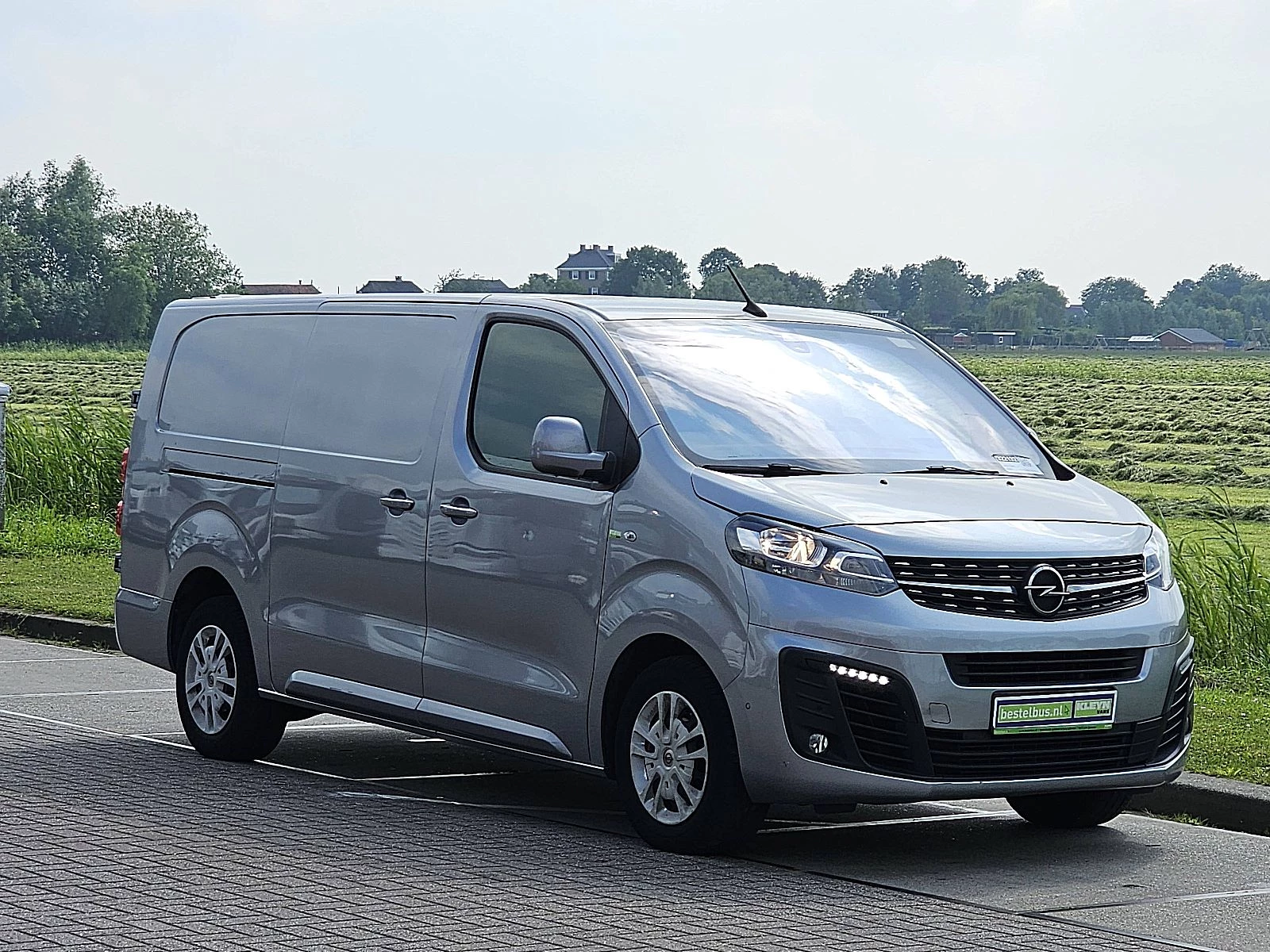 Opel Vivaro 2020 - 2.0 obrázek 5