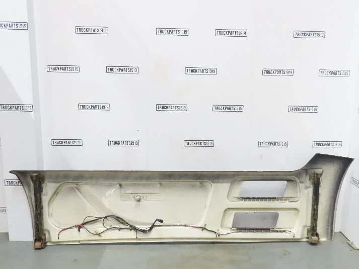 Mercedes-Benz - Body & Chassis Parts Side skirt WB3850 Li. MB Bild 2