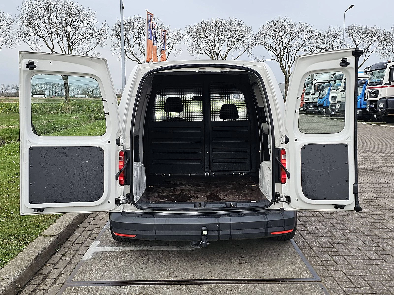 Volkswagen Caddy 2019 - 2.0 Bild 12
