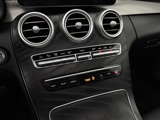 Mercedes-Benz C-Class 2020 - 200 Business Solution AMG изображение 32