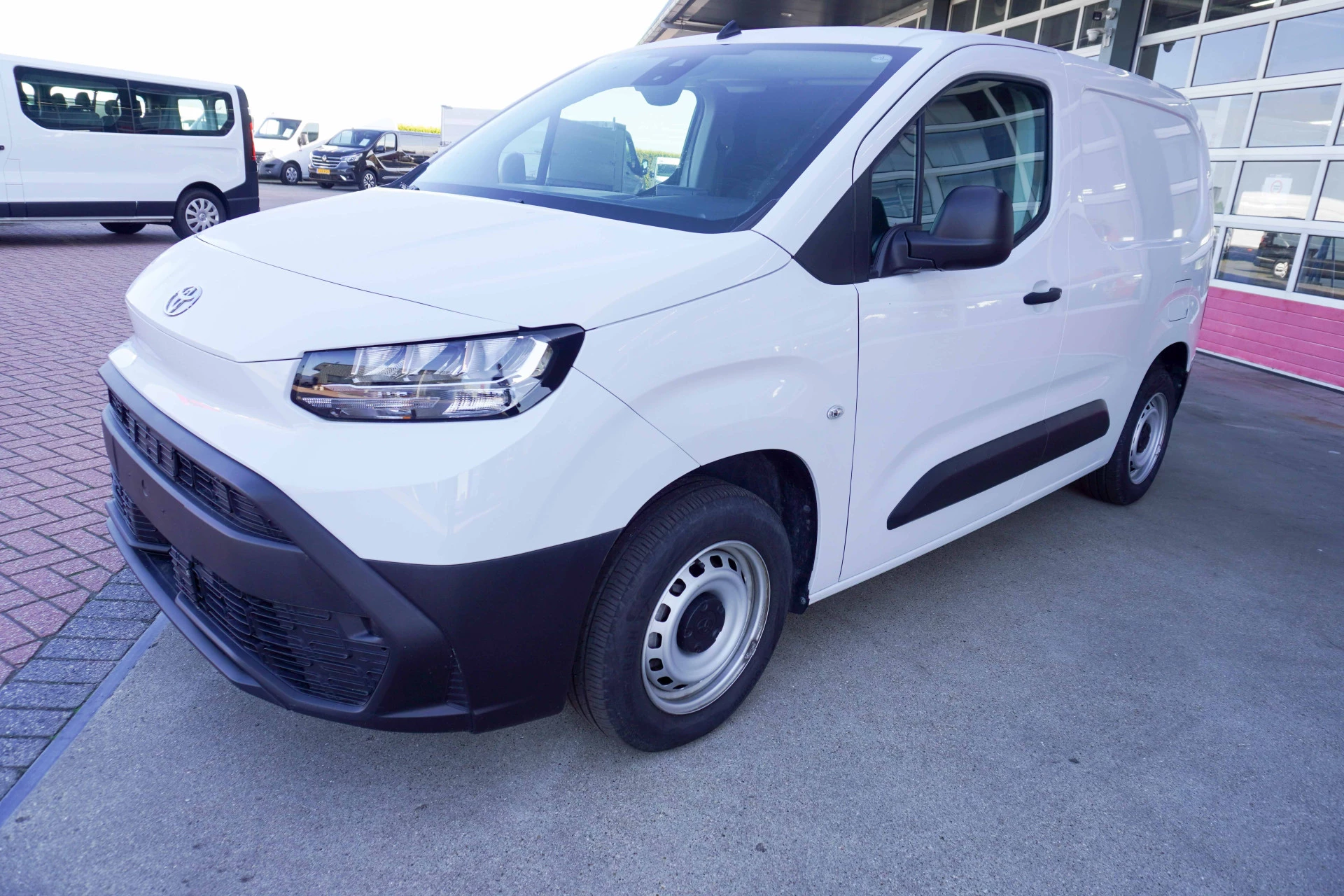 Toyota ProAce 2024 - CITY 1.5 D-4D 100PK zdjęcie 9