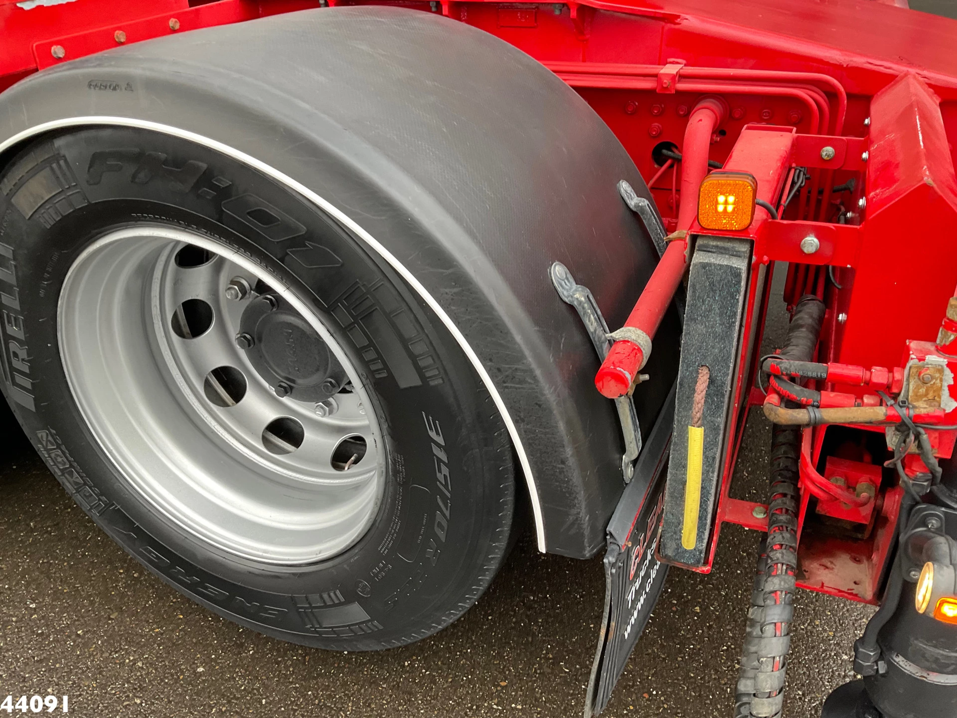 MAN TGX 2020 - 28.510 HMF 50 Tonmeter laadkraan + Fly-Jib Bild 9