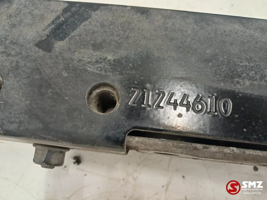 Renault 2017 - Occ set side skirt steunen Renault Bild 8