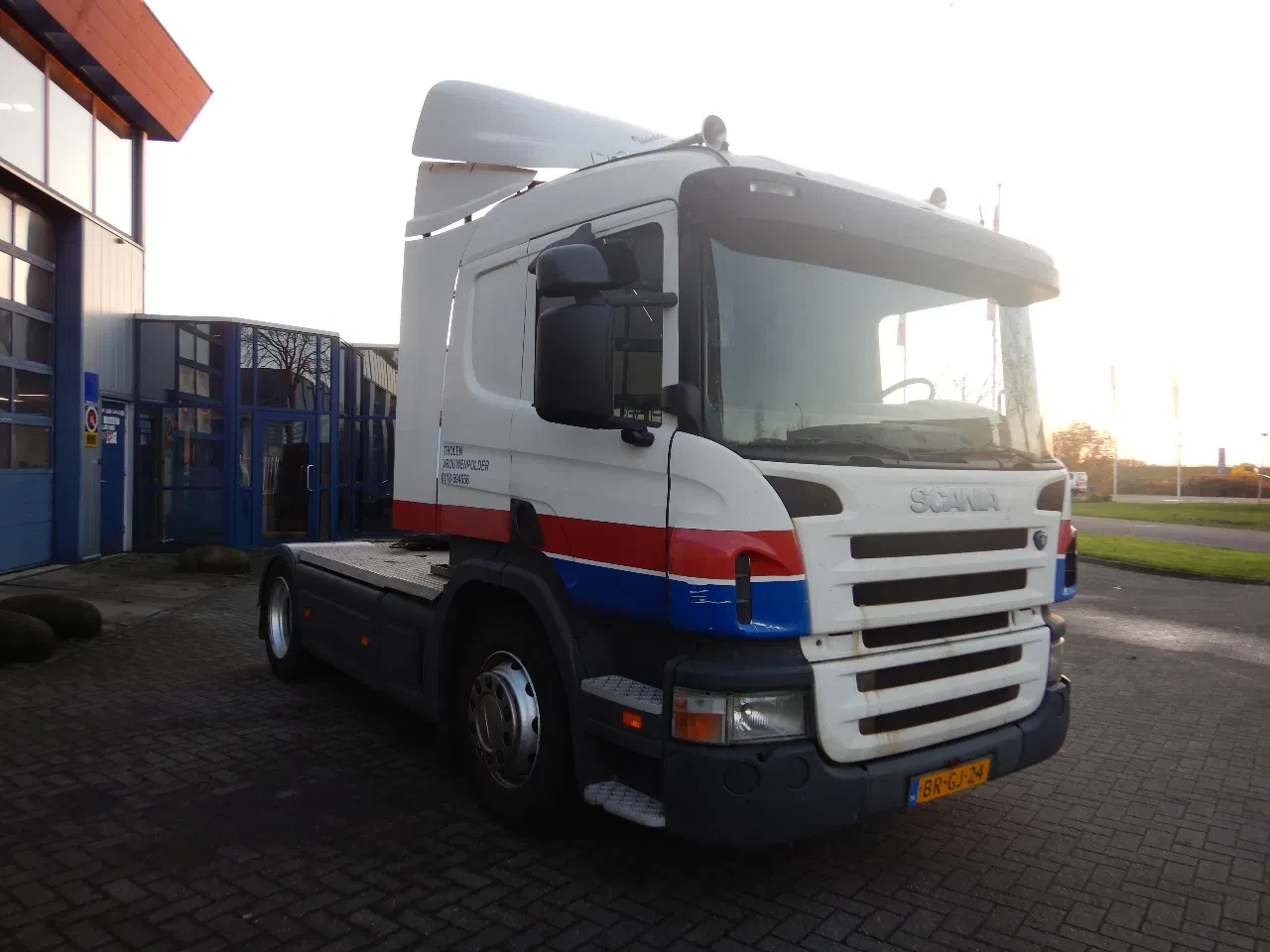Scania P 2005 - P310 P310DA4X2MNA met vangmuilkoppeling afbeelding 2