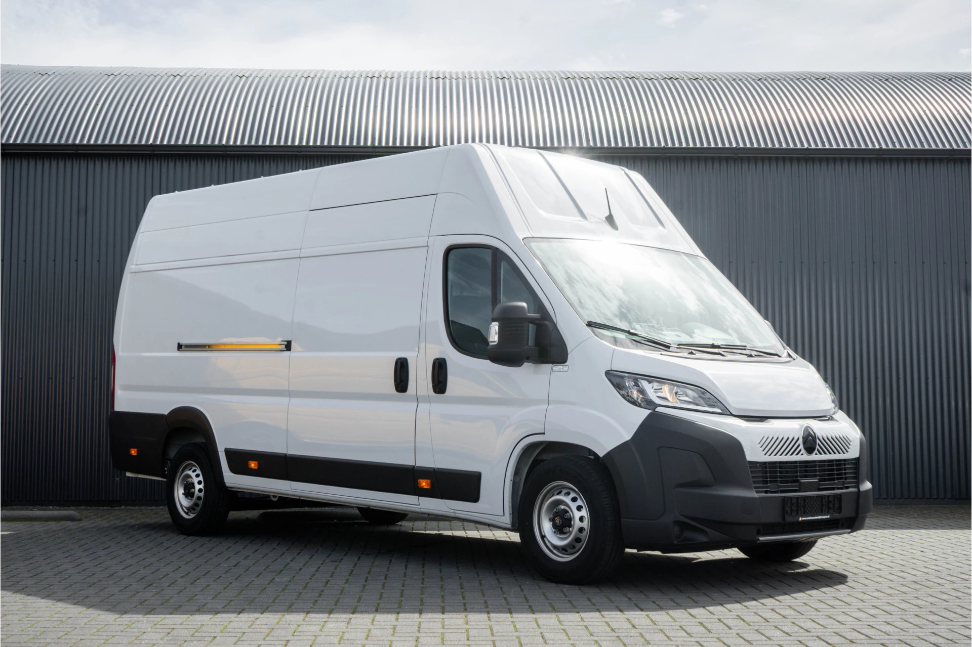 Citroën Jumper 2024 - 2.2 BlueHDi L4H3 | Nieuwstaat | 140 PK | Camera | Cruise | Airco | Lane Assist obrázek 4