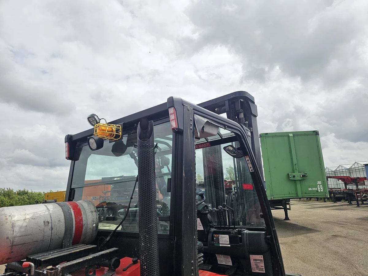 Hyster H5.0FT | 5000 KG|TRIPLE MAST 6,10 MTR HIGH| 6123 HOURS | FREE LIFT|SIDE SHIFT 2011 imagen 22