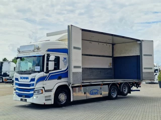 Scania P 2018 - P500 Highline 6x2 - Box with sidedoors - Loadlift - Retarder - Full air obrazek 24