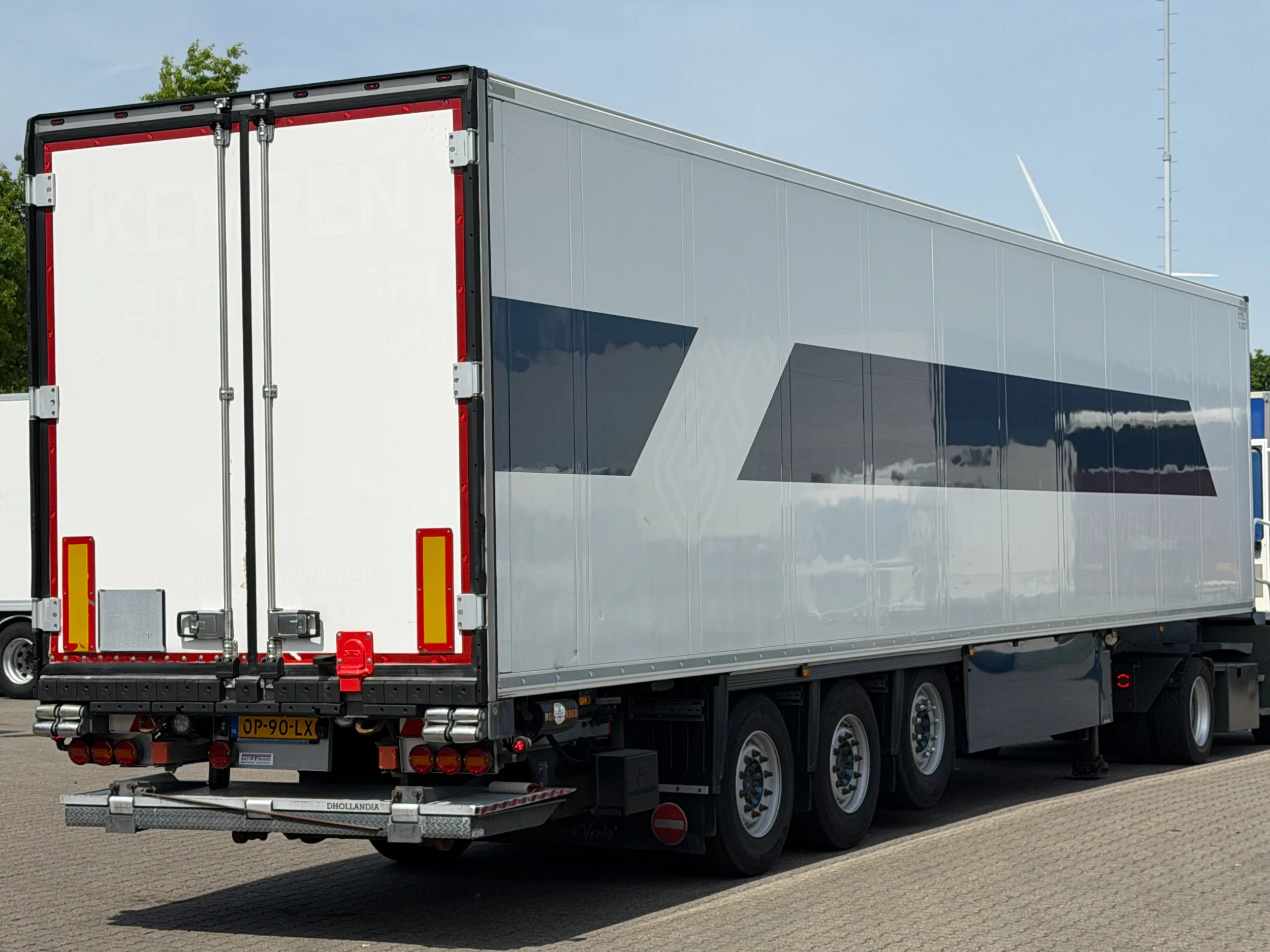 Schmitz Cargobull 2017 - Thermo King SLXi 300 / OV-Laadklep / Lift-AS / Apk! Bild 4